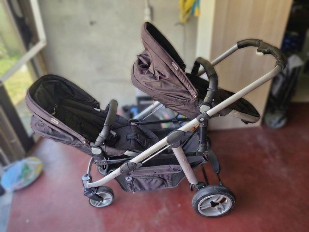 Dubbele/tweeling buggy, Ophalen, Zo goed als nieuw, Overige merken, Regenhoes