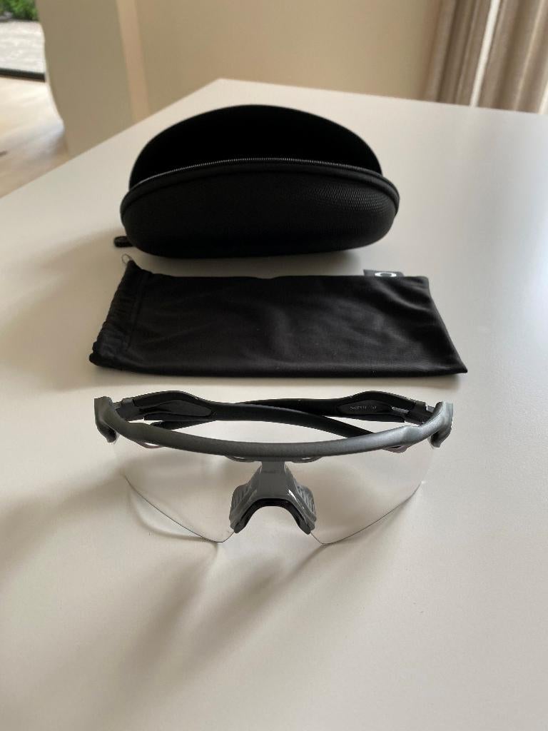 Oakley Radar EV Photocromic fietsbril, Sport en Fitness, Ophalen, Gebruikt, Kleding