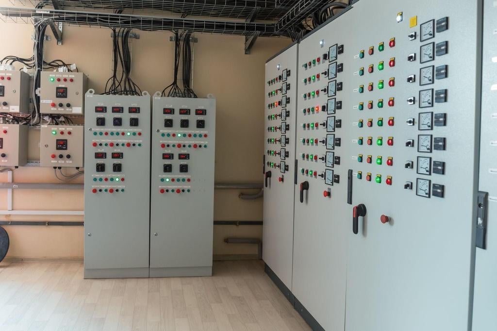 Middenspanning, Hoogspanning & Industriële Elektrische Werk, Enlèvement, Neuf