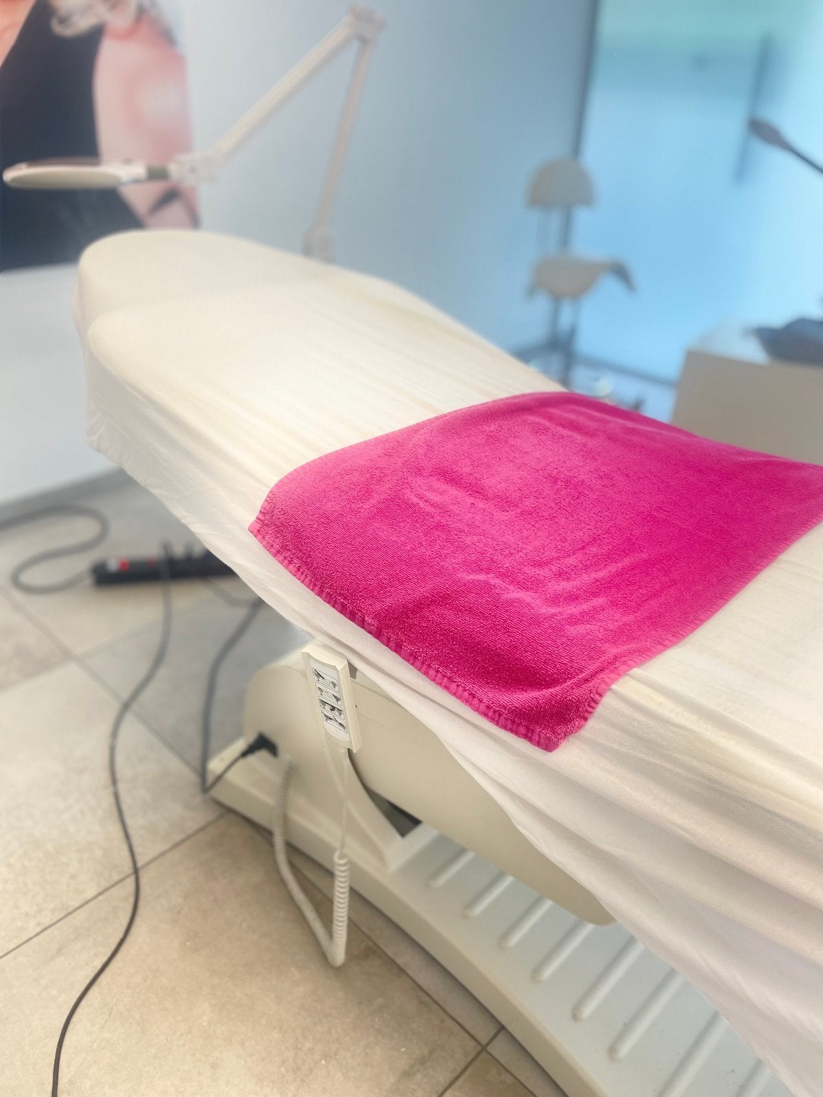 Elektronische behandeltafel met verwarming, Sport en Fitness, Massageproducten, Ophalen