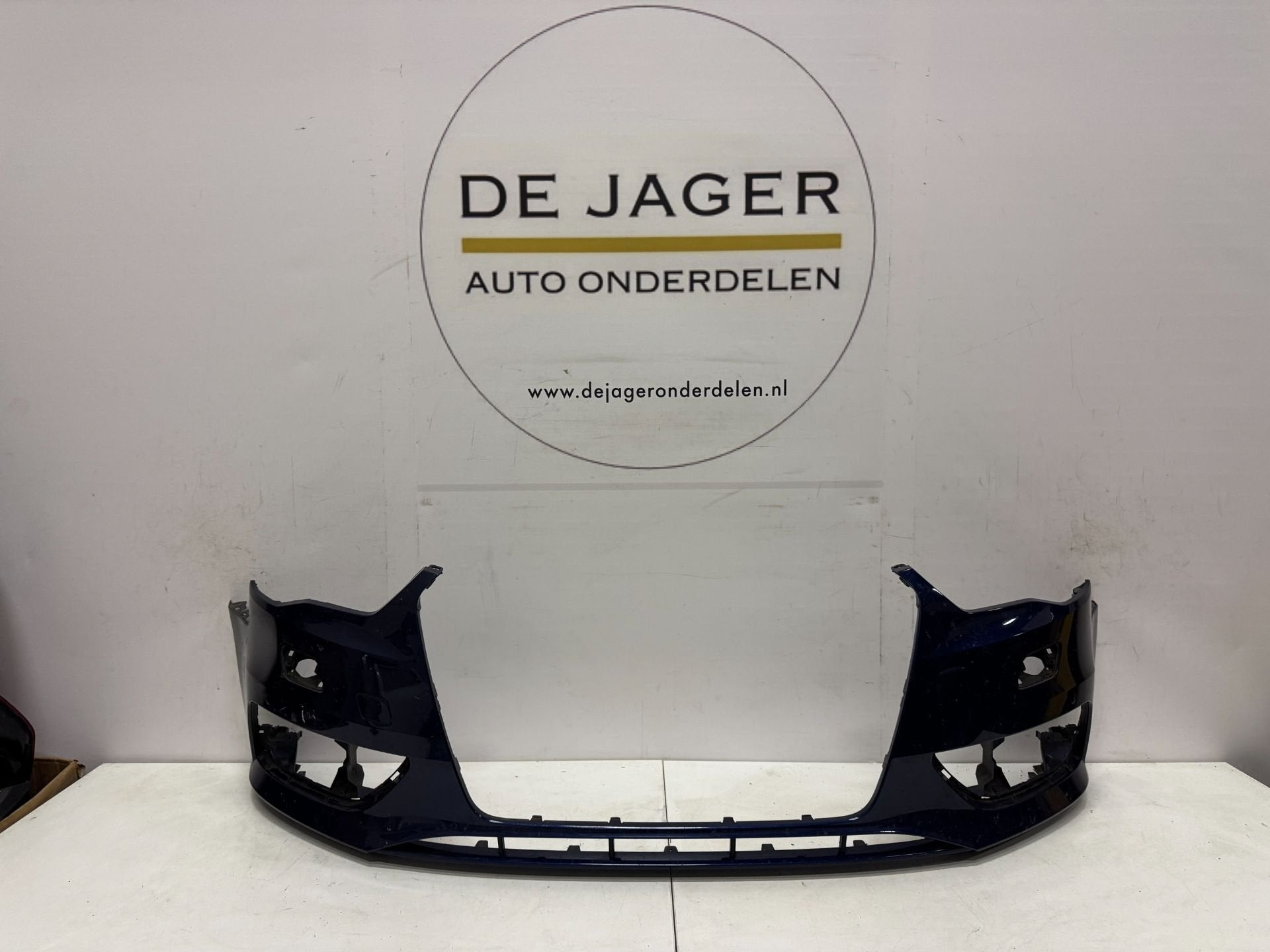 Pare-chocs avant Audi A3 8V, r f rence 8V3807437DE, 2013-201, Pare-chocs, AUDI AG, Auto-Union-Strasse 1
85045  Ingolstadt, DE