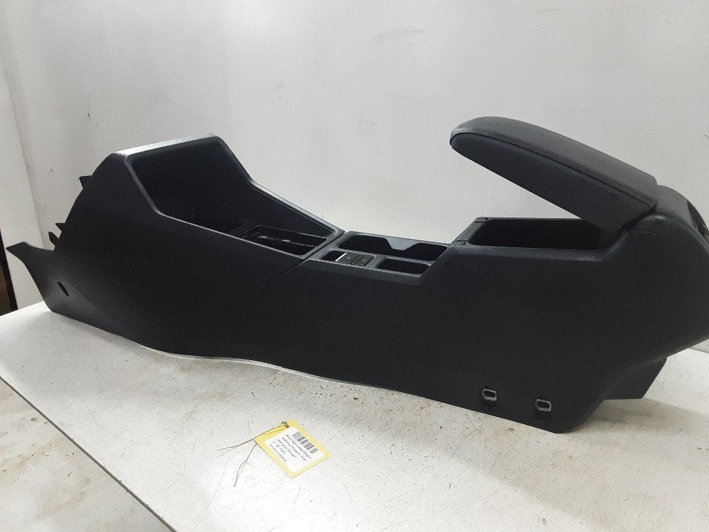 MIDDENCONSOLE Volkswagen Caddy Combi V (SBB / SBJ), Gebruikt, Volkswagen, Volkswagen AG, Kundenbetreuung@volkswagen.de