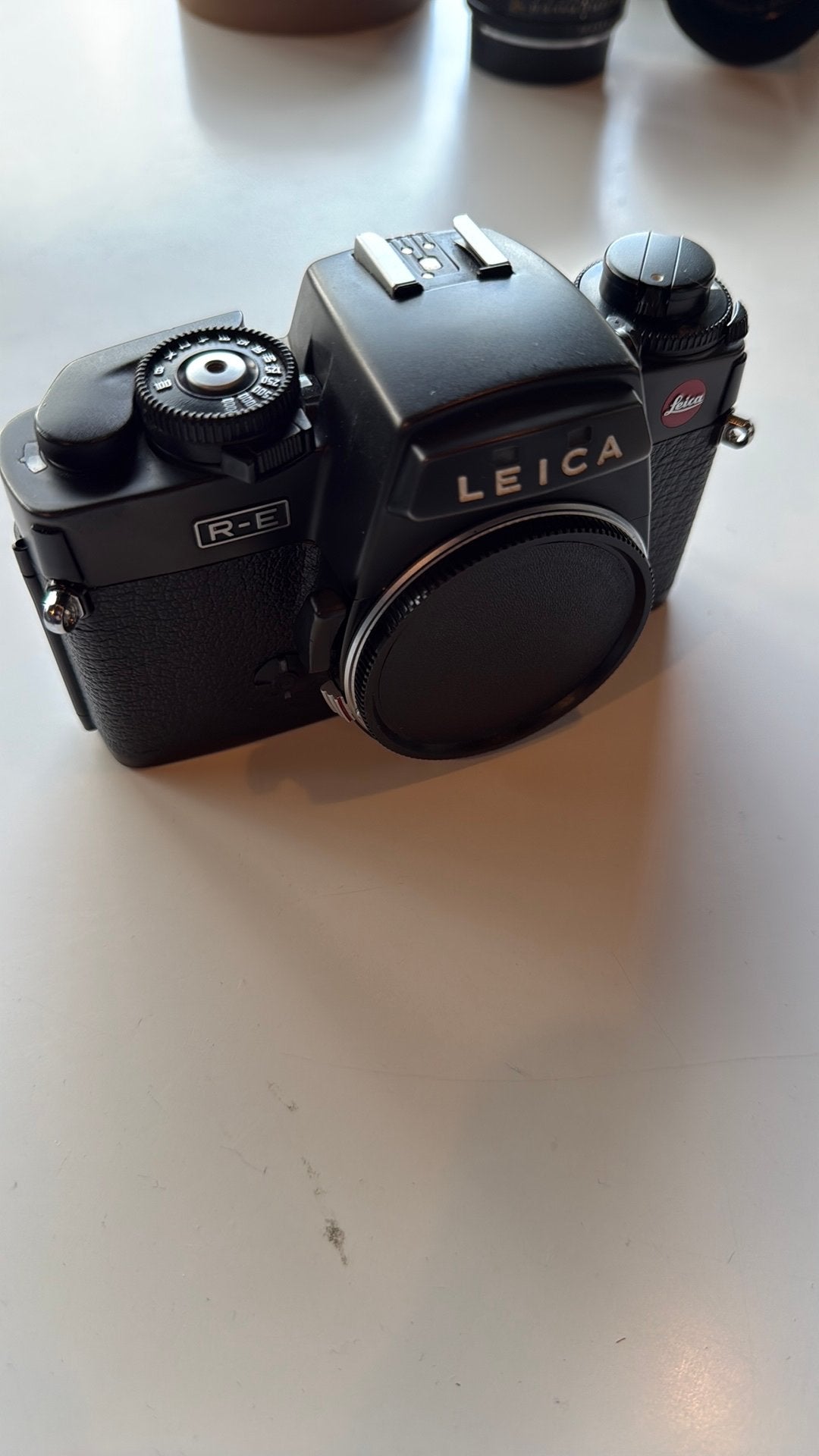 Leica R-E, Ophalen of Verzenden, Zo goed als nieuw, Leica
