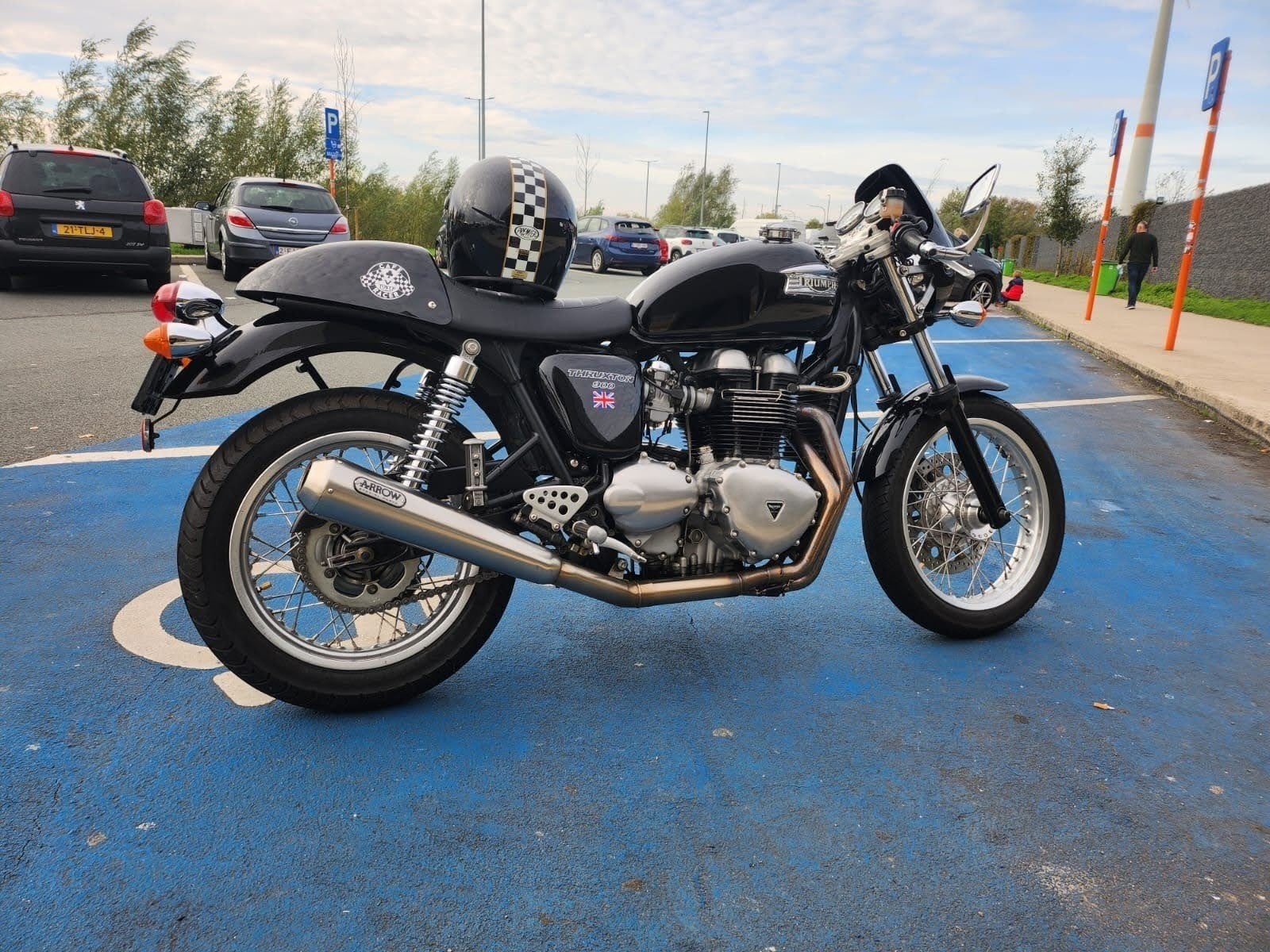 Triumph Truxton 900cc, Motoren, 2 cilinders, Sportuitlaat, Motorrijbewijs A, 900 cc