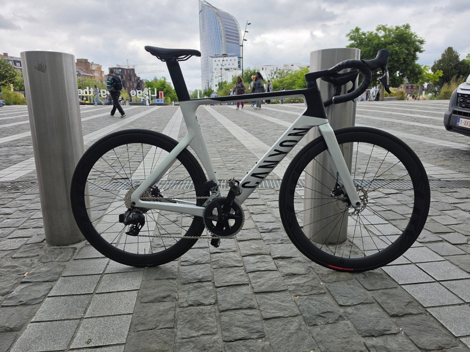Canyon Aeroad CF SLX 8 AXS 2024 - Large (L), Fietsen en Brommers, 28 inch, Carbon, Heren, Zo goed als nieuw