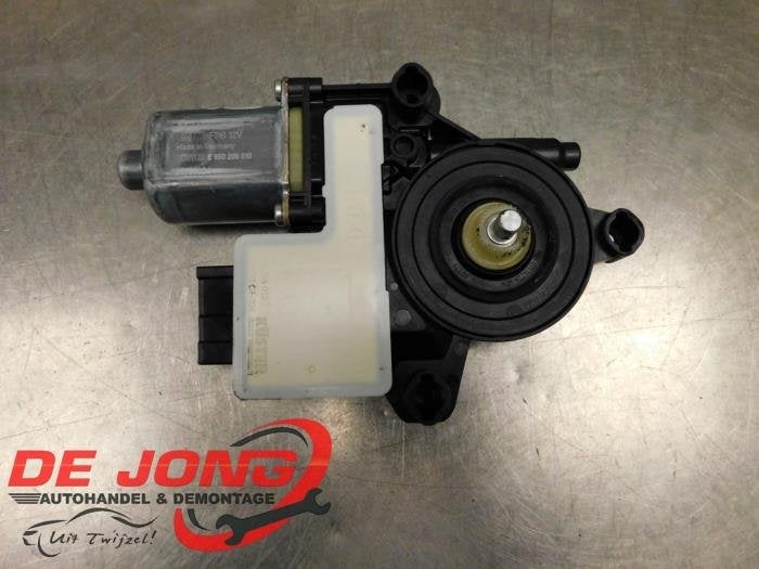 Moteur de vitre portière d'un Volkswagen Polo, Volkswagen, -, 3 mois de garantie, Utilisé