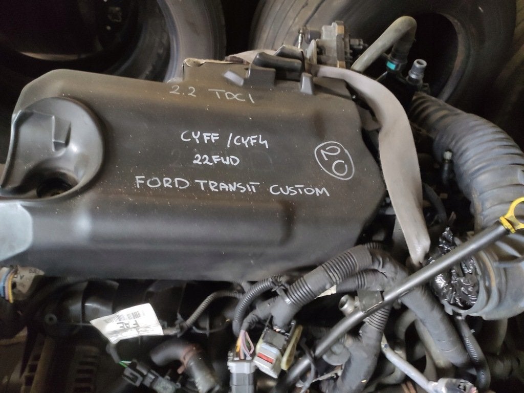 Moteur CYFF Complet FORD TRANSIT, Envoi, Utilisé, Skoda