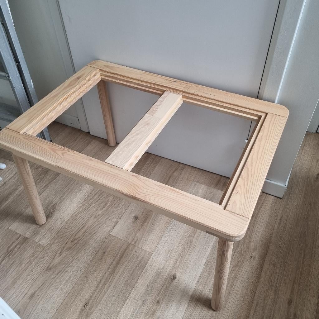 Ikea Flisat tafel, Ophalen, Gebruikt