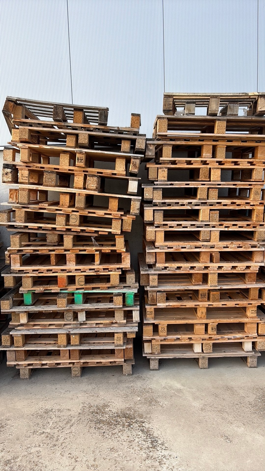 Wegwerpallet formaat +\- 72x102 cm, Doe-het-zelf en Bouw, Ophalen, Zo goed als nieuw
