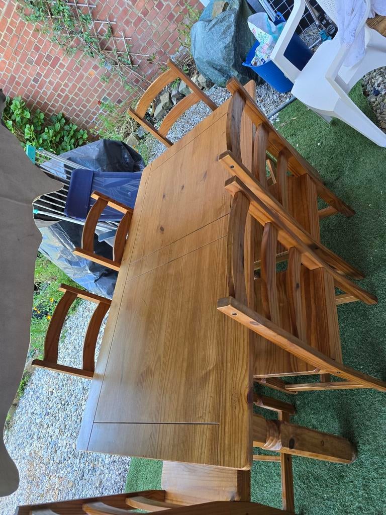 Table en pin avec 6 chaises robustes, Enlèvement