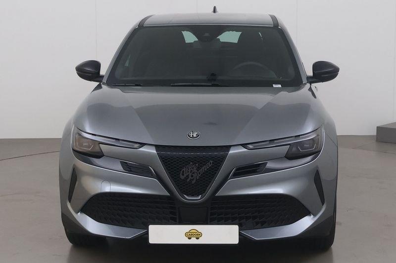 Alfa Romeo Junior E- 54 kwh elettrica 156 AT, Auto's, Automaat, Gebruikt, Zwart, Overige bekleding