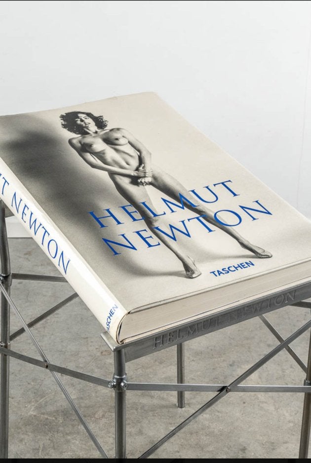Boek helmut newton, Livres, Enlèvement, Comme neuf