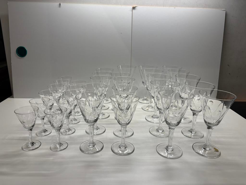 Service de table en cristal Boussu, Enlèvement