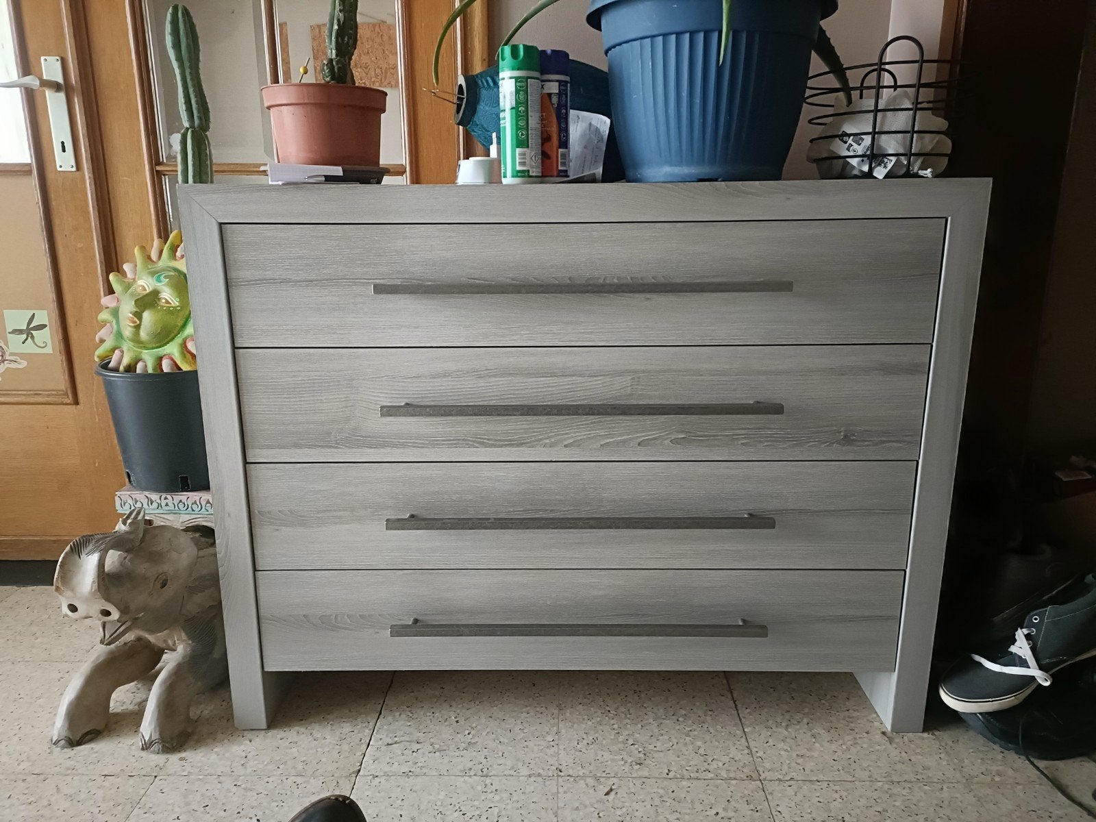 GRATIS vandaag afhalenSlaapkamer bed + nachtkastjes+ commode, Doe-het-zelf en Bouw, Verwarming en Radiatoren, Ophalen