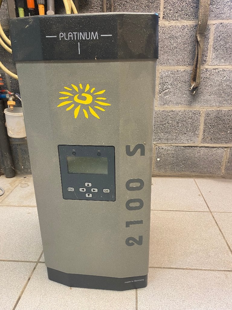 omvormer zonnepanelen, Doe-het-zelf en Bouw, Ophalen, Gebruikt