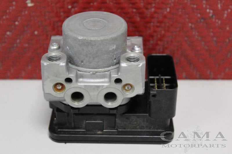 BLOC ABS (FREINS ANTI-BLOCAGE) Suzuki (7A25-0085), Motos, Pièces | Suzuki, Utilisé
