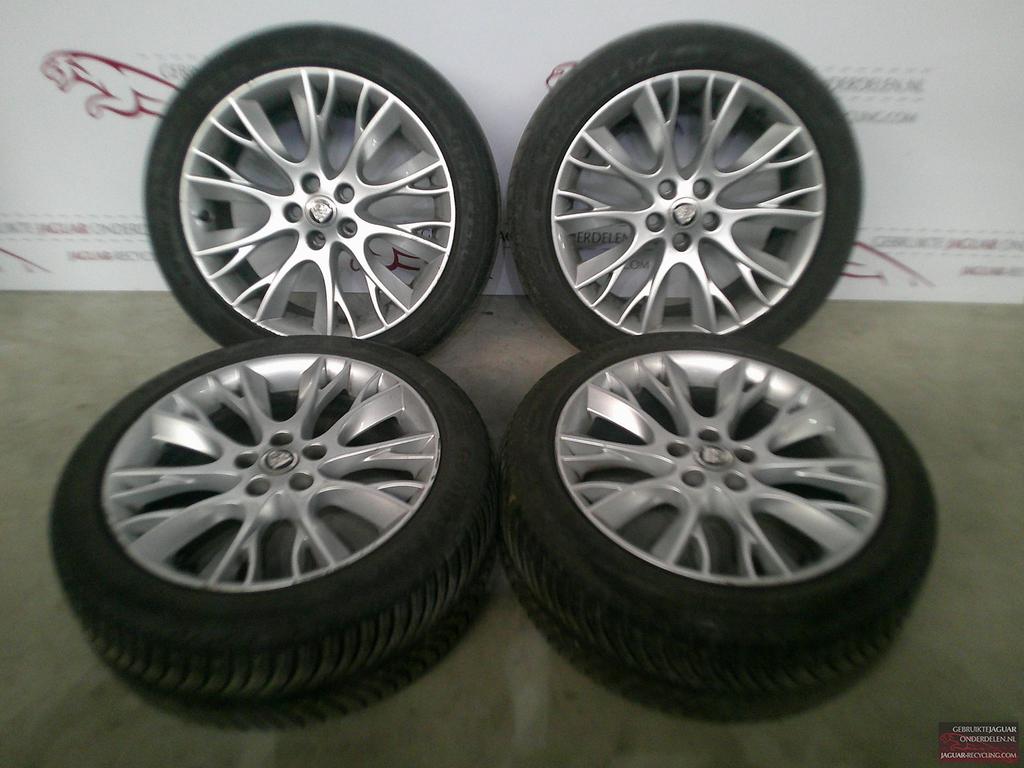 18″ Lyra Velgen set Jaguar XF / XJ / S-Type, 18 inch, -, -, Banden en Velgen