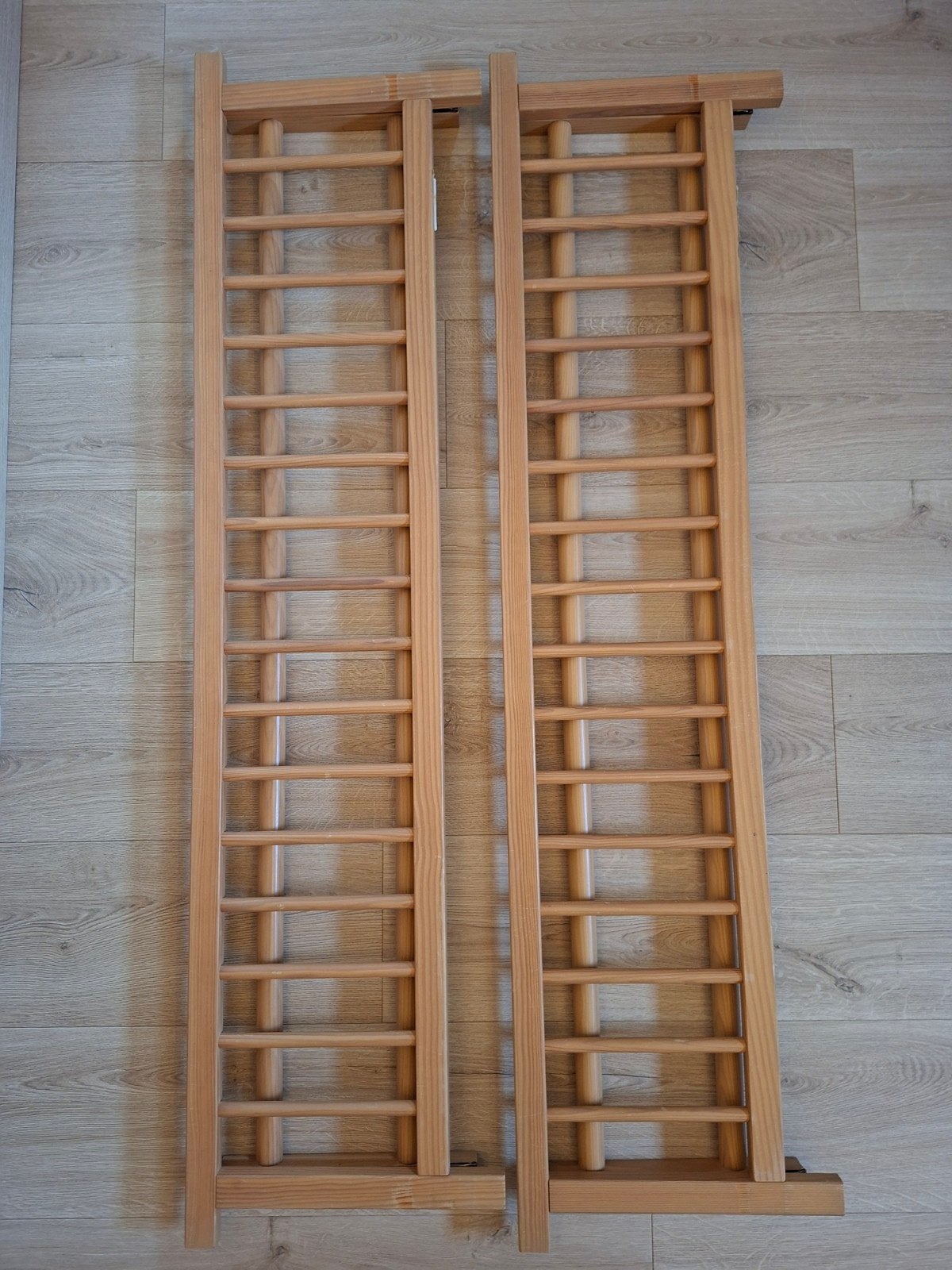 2 houten bedhekken, Matras
