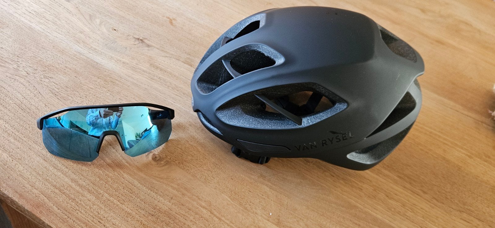 Fietshelm Van Rijsel + Fietsbril, Ophalen