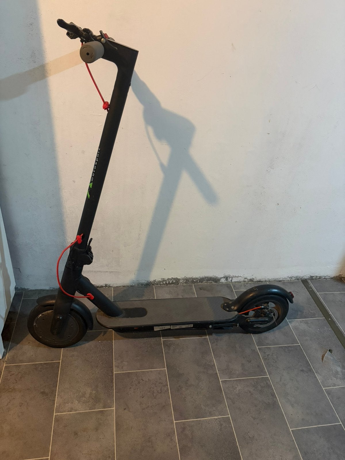 Trottinette électrique, Vélos & Vélomoteurs, Enlèvement, Utilisé, Step électrique (E-scooter)