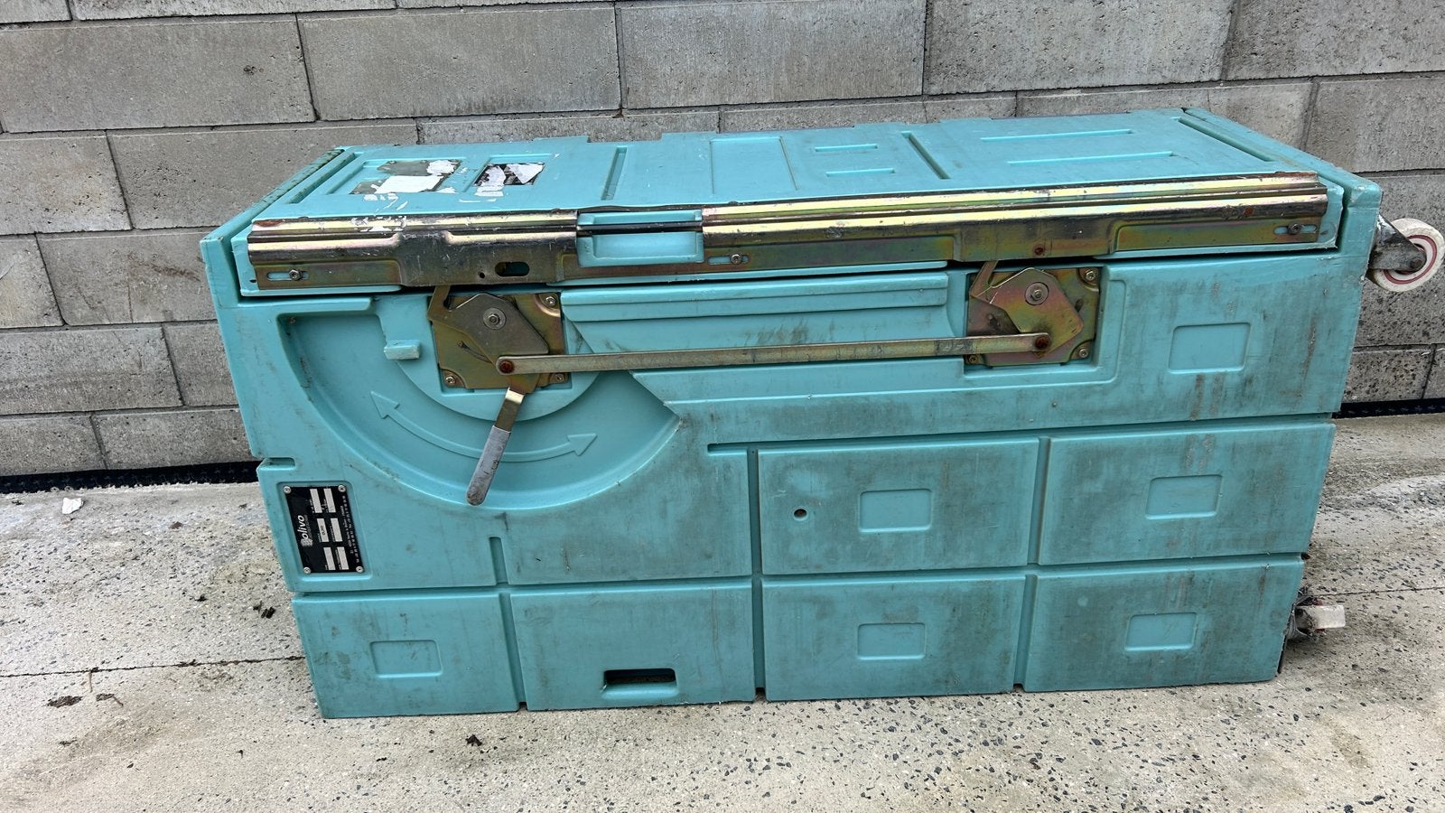 Grand coffre de rangement professionnel sur roulettes – 60 €, Enlèvement, Utilisé