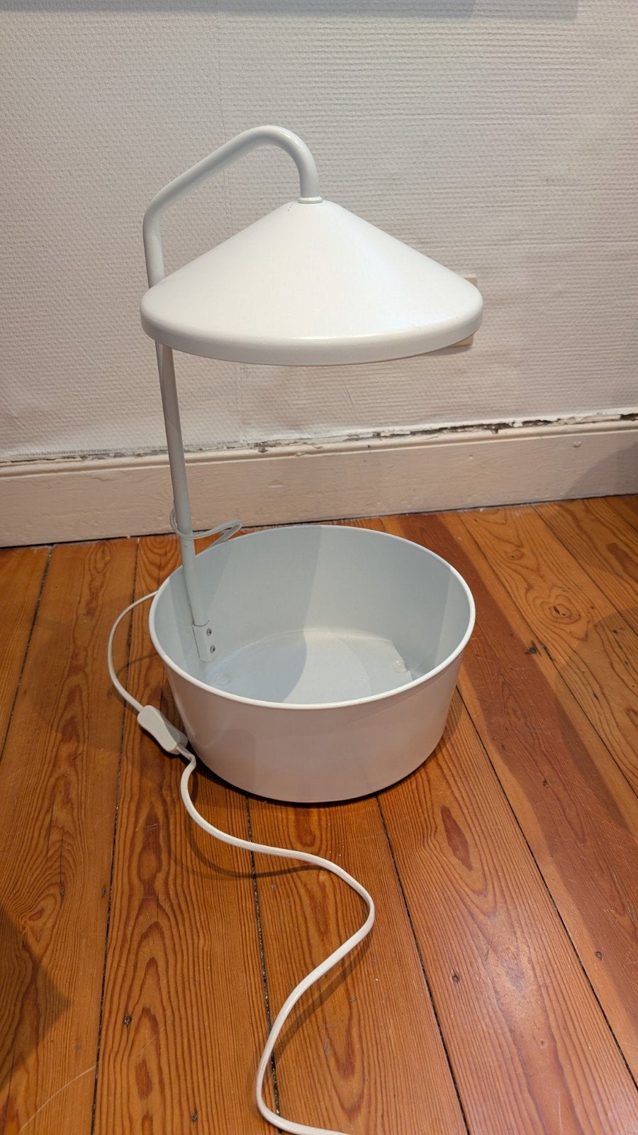 ​Jardinière d'intérieur avec lampe LED Ikea BITTERGURKA