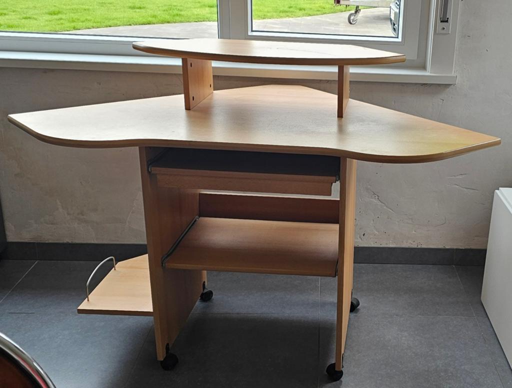 Hoekbureau, Ophalen