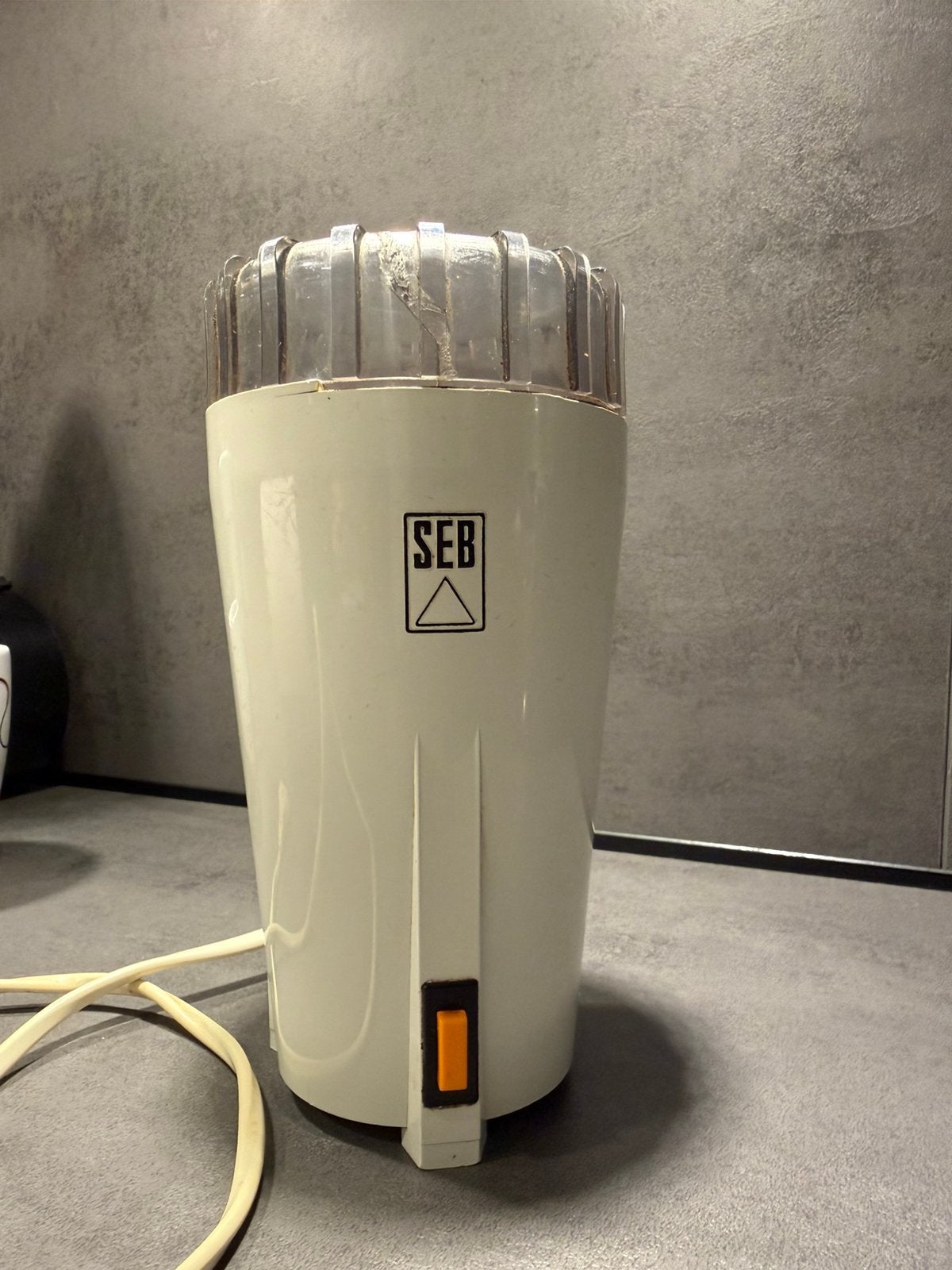 Electrische koffiemolen “SEB”, Elektronische apparatuur, Ophalen, Zo goed als nieuw, Koffiemolen
