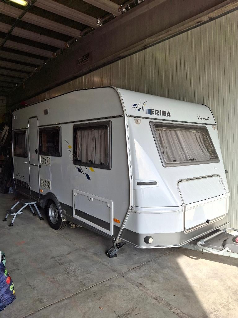 Caravan, Jusqu'à 4, 4 à 5 mètres, Particulier, Eriba