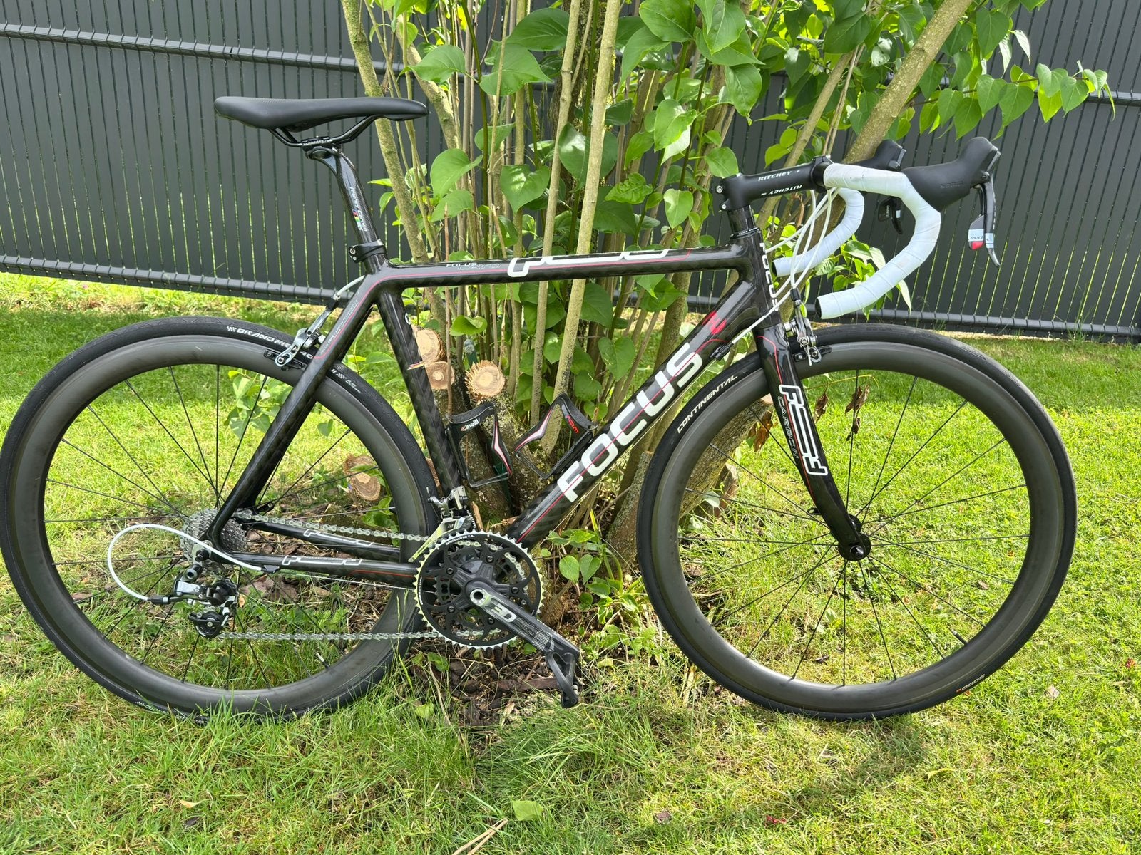 Vélo de course Focus cayo full carbon taille 54, Enlèvement, Comme neuf