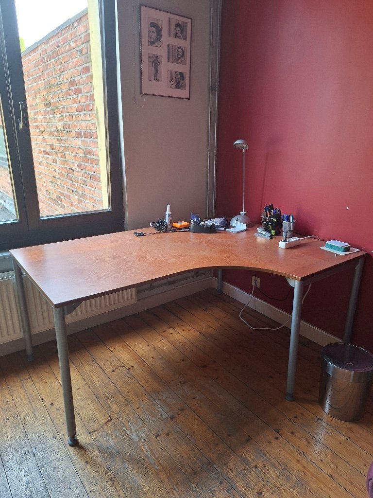 2 IKEA Galant Hoekbureaus – Beukenhout; Verstelbare Poten, Huis en Inrichting, Bureaus, Ophalen, 160 cm, Gebruikt, 120 cm