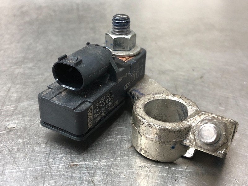 ACCU SENSOR Mitsubishi Eclipse Cross (GK / GL) (|1865A362|), Gebruikt, Info@mitsubishi-motors.de, MITSUBISHI, Mitsubishi