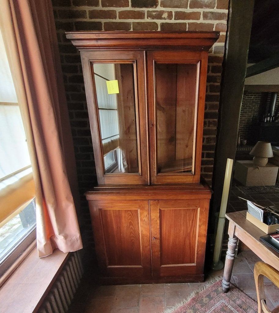Belle bibliothèque en bois, Enlèvement
