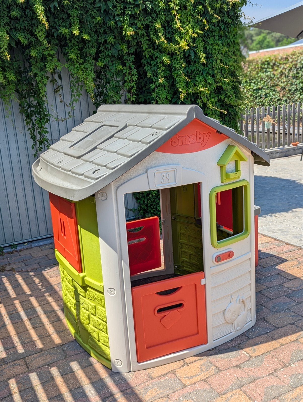 Smoby speelhuis, zeer nette staat, Ophalen, Kunststof