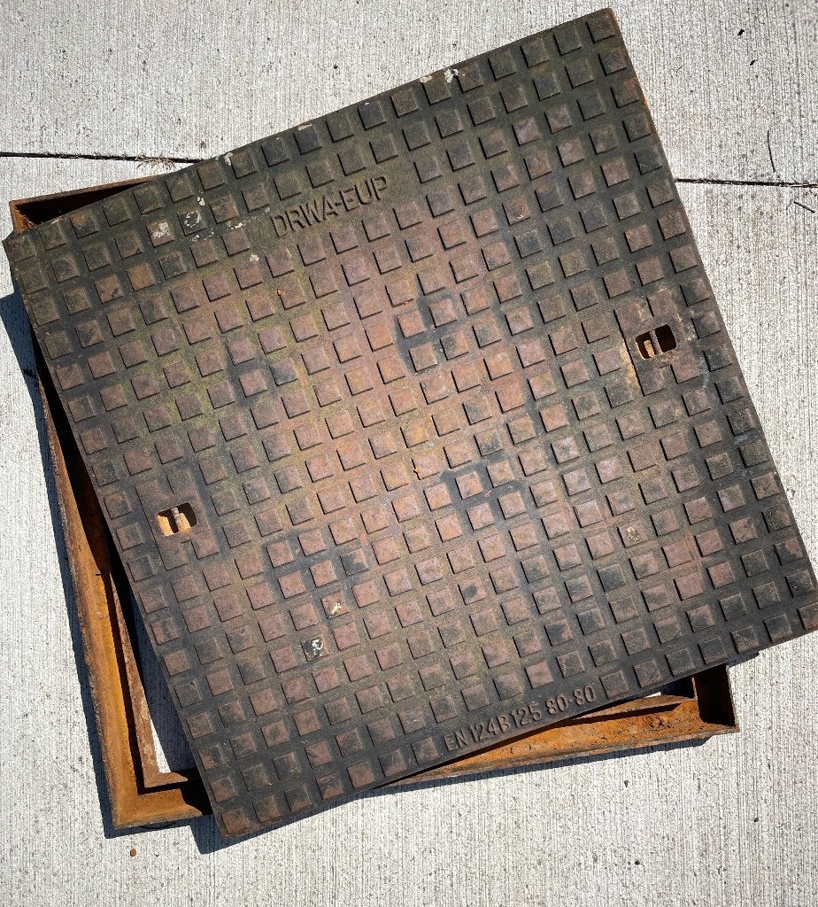 Putdeksel met  kader - 80 x 80 cm / EN 124 / B 125, Doe-het-zelf en Bouw, Buizen en Afvoer, Ophalen, Gebruikt