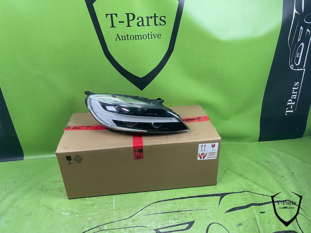 volvo V40 rechts koplamp 32228484, Info@fabrikant.eu, Volvo, Fabrikantstraat 1
1000 AA  Amsterdam, Fabrikant BV