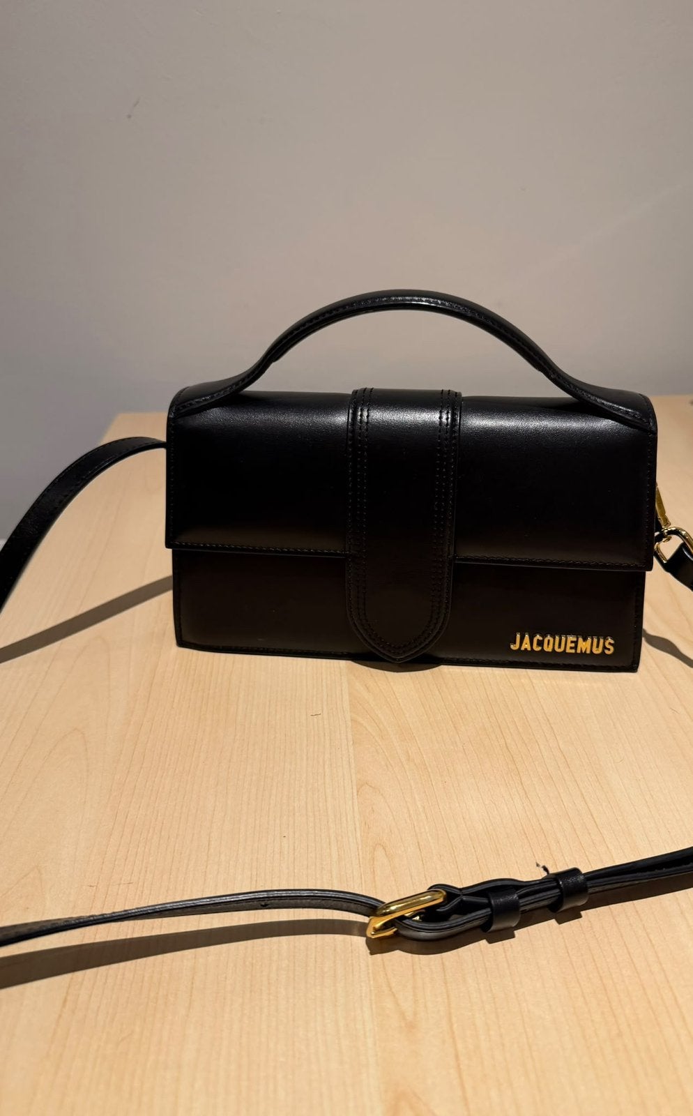 Sac Jacquemus Le Grand Bambino noir – Facture disponible, Ophalen, Zo goed als nieuw