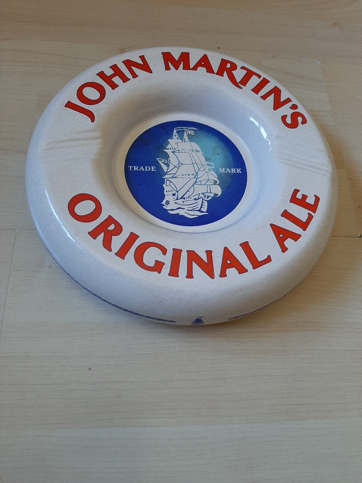 John Martin´s asbak, Collections, Articles de fumeurs, Briquets & Boîtes d'allumettes, Enlèvement ou Envoi, Cendrier