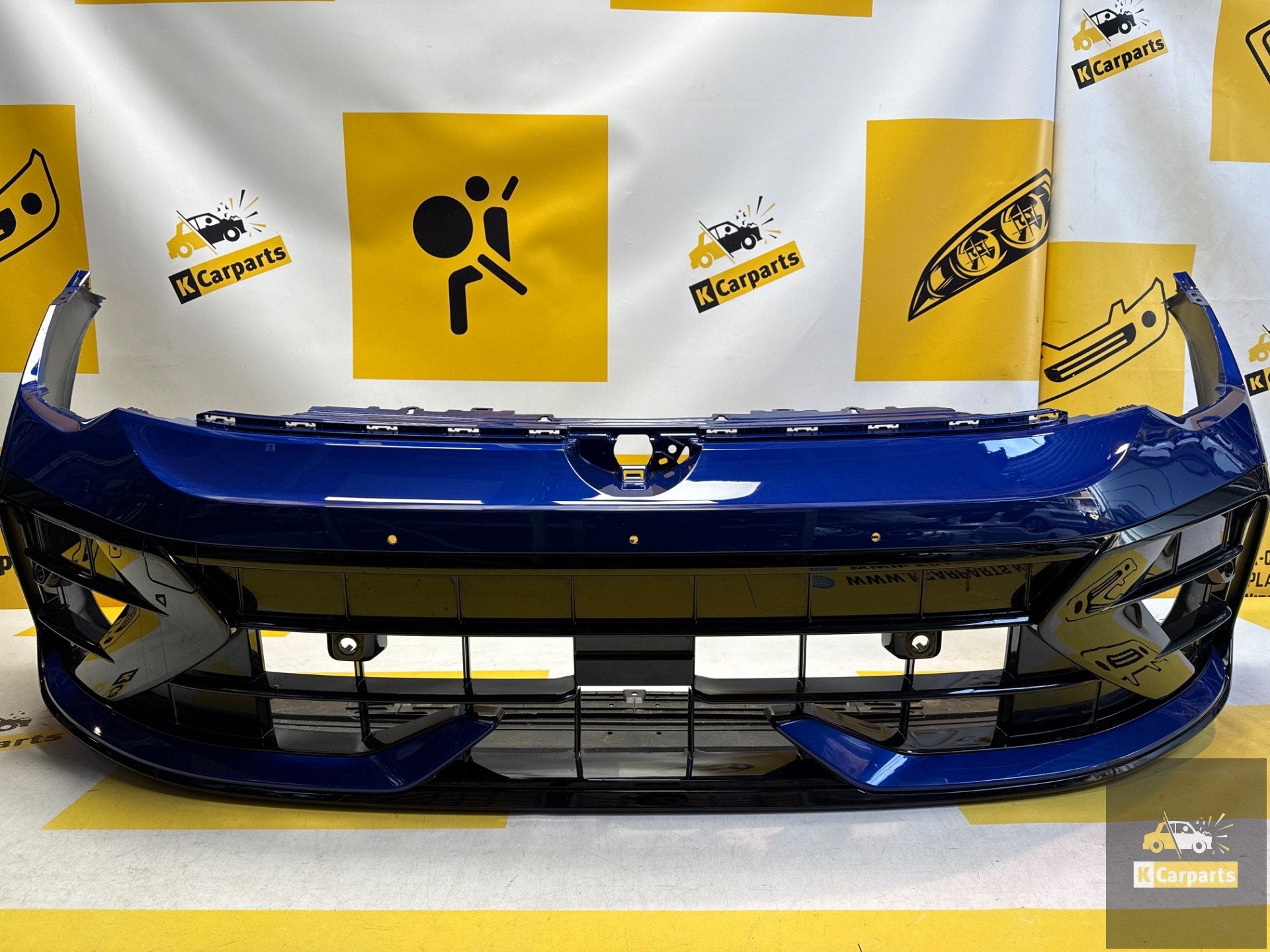 Volkswagen Golf 8R R20 8.5 FaceliftVoorbumper5H0807221QLD5k, Info@fabrikant.eu, Bumper, Fabrikant BV, Gebruikt