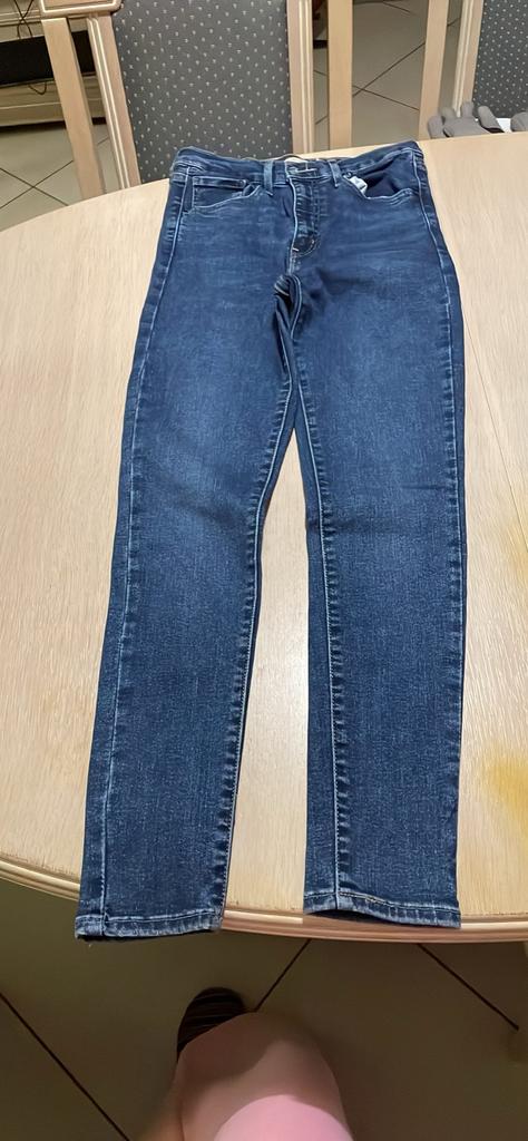Levi's skinny jeans, Kleding | Dames, Ophalen of Verzenden, Zo goed als nieuw, Blauw, W28 - W29 (confectie 36)