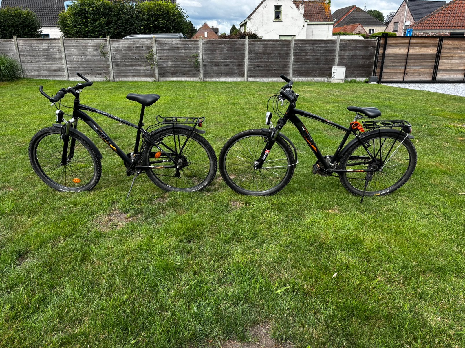 2 gelijke fietsen te koop, Fietsen en Brommers, Fietsen | Crossfietsen en BMX, Ophalen, Gebruikt