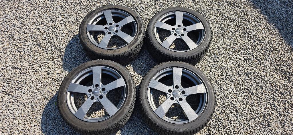 Winterbanden, Auto-onderdelen, Banden en Velgen, Banden en Velgen, Winterbanden, 17 inch, 225 mm, Personenwagen, Gebruikt, Ophalen
