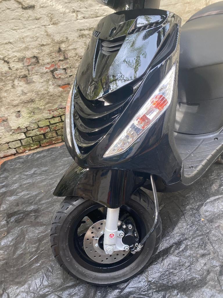Piaggio Zip iGet 2024 (A-klasse), Fietsen en Brommers, Ophalen, Zip, Klasse A (25 km/u), Zo goed als nieuw