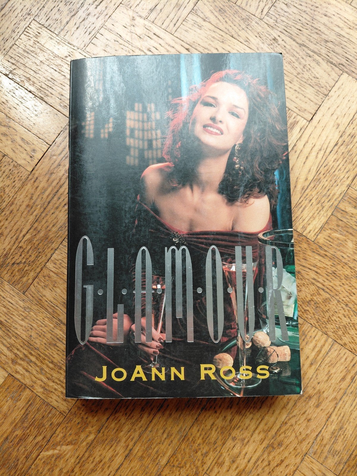 Joann Ross: Glamour, Ophalen of Verzenden, Gelezen