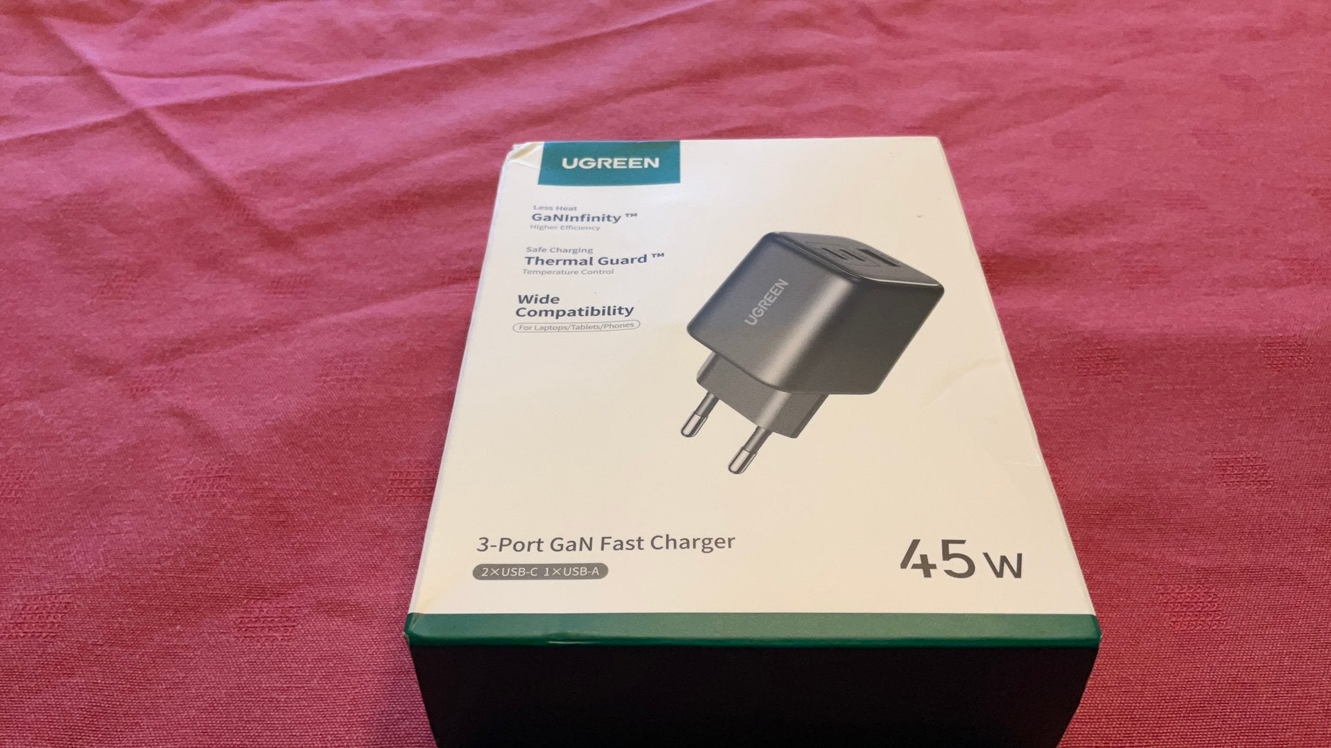 UGREEN 3-port GaN Fast Charger, Ophalen of Verzenden, Nieuw