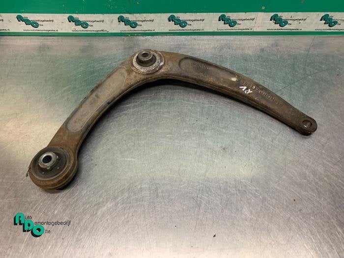Bras de suspension avant droit d'un Citroen C4 (C4 04-), -, 3 mois de garantie, Utilisé, -