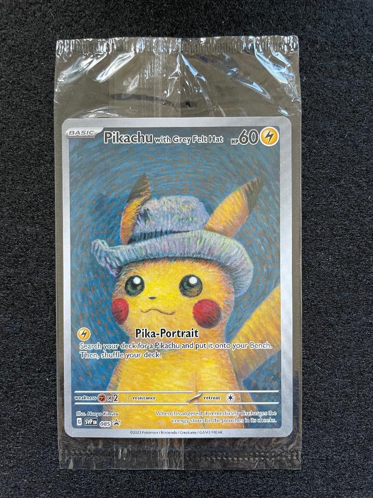 1x Pikachu avec chapeau en feutre gris (SVP 085) - Van Gogh, Enlèvement ou Envoi, Neuf, Cartes en vrac