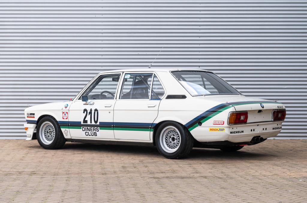BMW 5 Serie 530i 1B Historic race car (bj 1977), 4 deurs, 230 pk, 169 kW, Wit