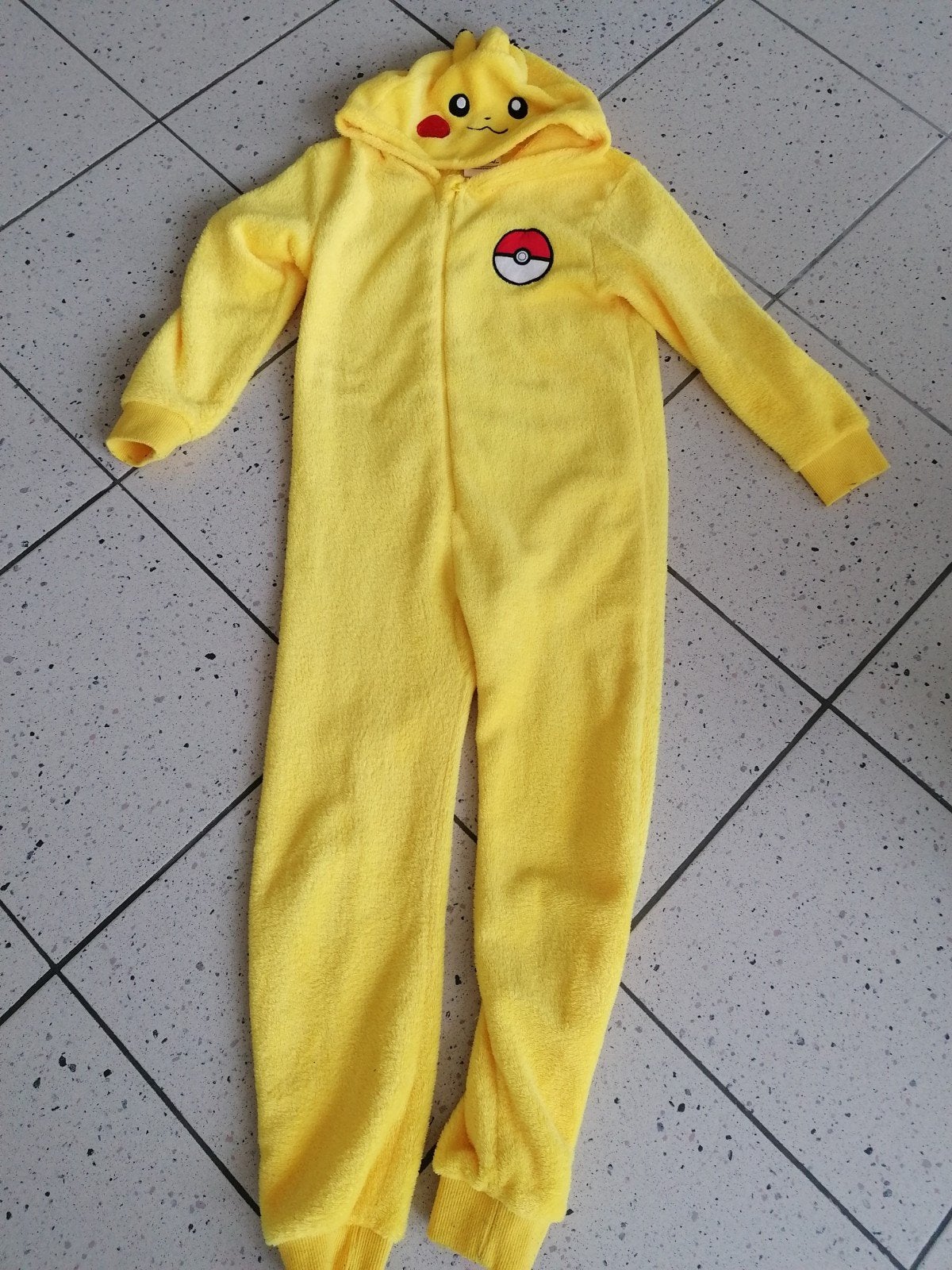 onesie Pokémon maat 128, Ophalen