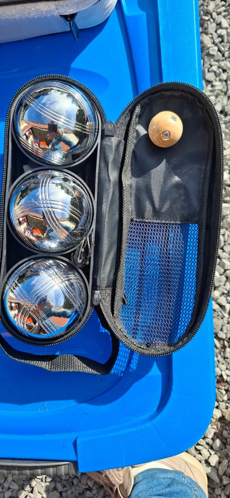 Boules de pétanque, Contacts & Messages